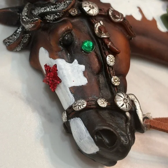Holiday Horses: “Christmas Eve” design. Decorated Christmas horse ornamnent - Picture 8 of 14